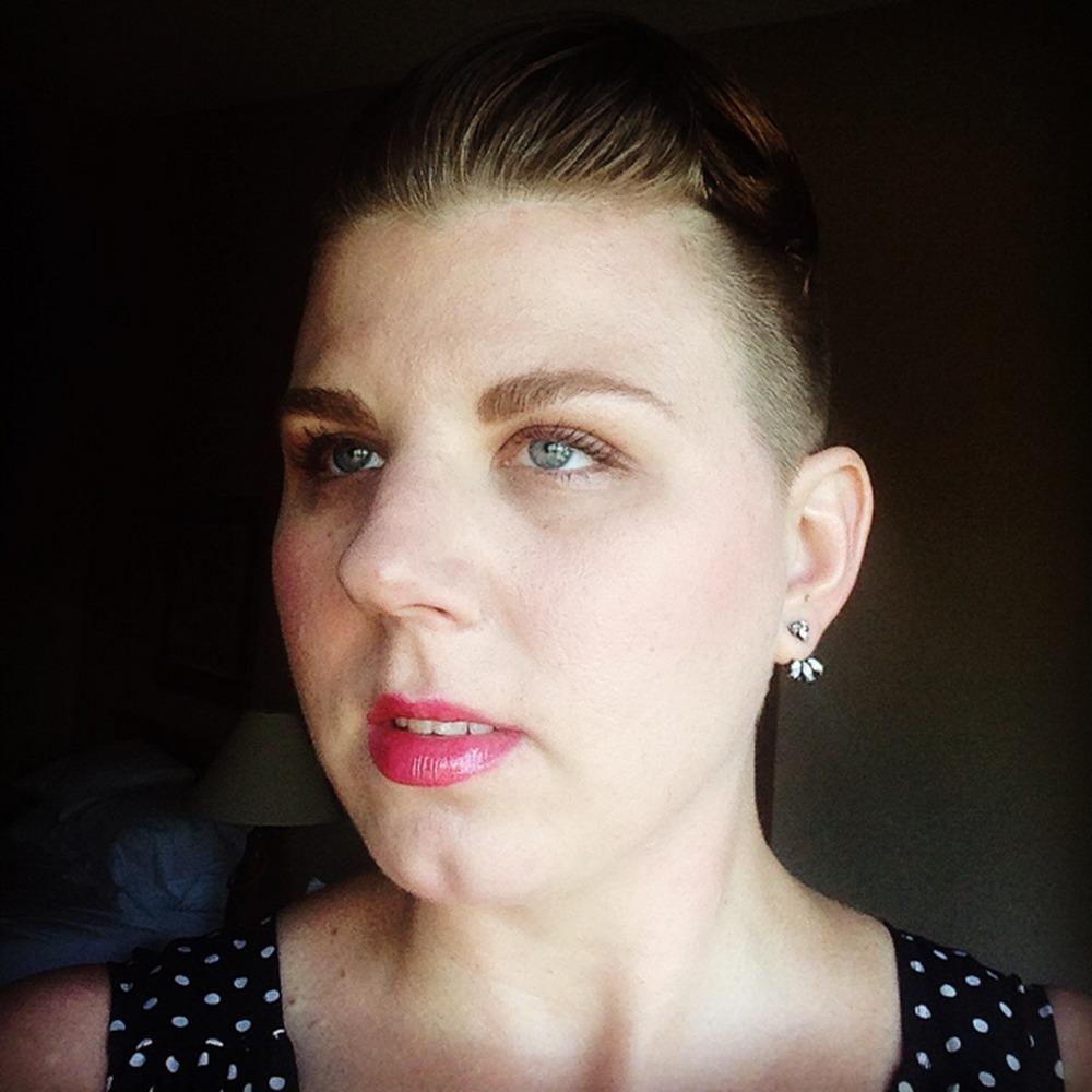 Meet your Posher, Adrianne